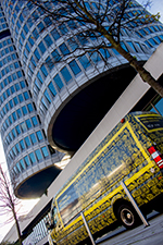 BMW�{�Ѓr���ƍH��